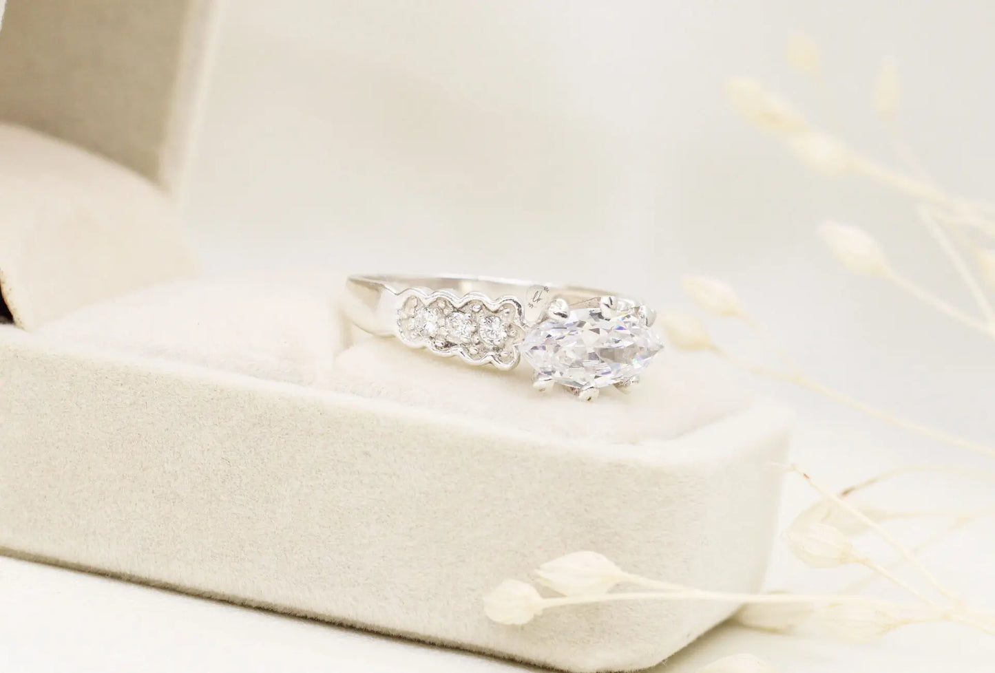 Elegant Almond-Cut Sterling Silver Ring – A Timeless Symbol of Grace