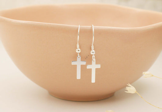 ARETES CRUZ