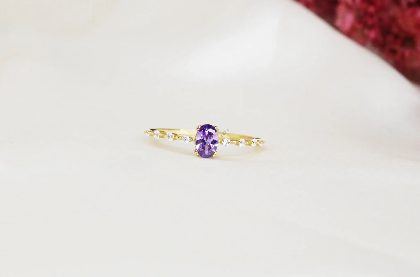 Gold-Plated Amethyst and Cubic Zirconia Ring – A Symbol of Elegance and Grace