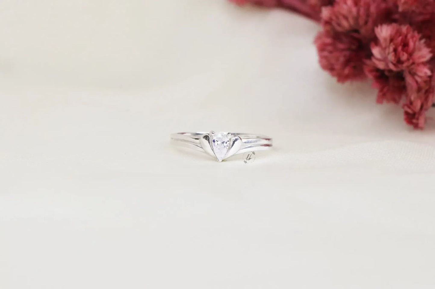 Heart-Shaped Sterling Silver Promise Ring – A Symbol of Love and Devotion