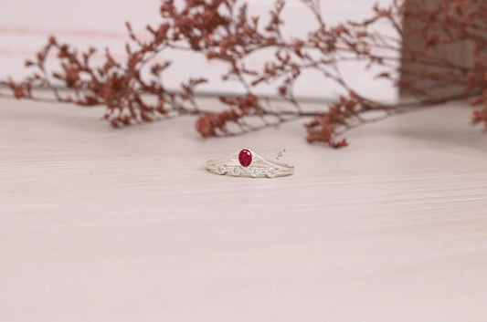 💍 925 Sterling Silver Ruby Ring for Women – Elegant Red Stone Band with Sparkling Zircon Accents