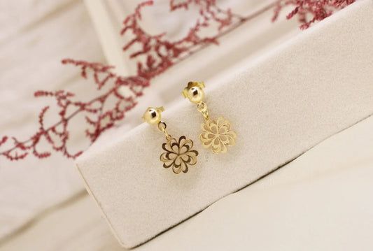 Aretes Colgantes de Oro de 18k - Flor de Luz